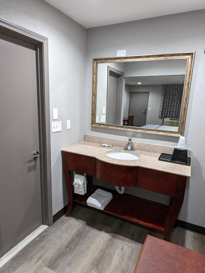 Okc Hotel Oklahoma Dış mekan fotoğraf